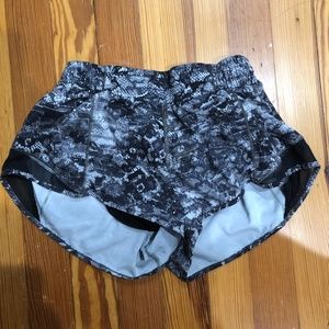 Hotty Hot Low Rise Short 2.5"